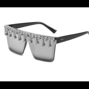 Brand New Mirrored Diamond Detail Sunglasses